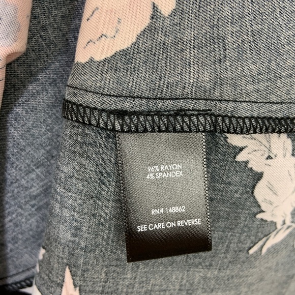 NWT Torrid Black Floral Flutter Midi Dress Size 2X - Picture 10 of 12